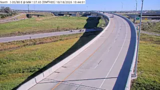 I-35/I-80 at Eastbound Exit to I-35 Northbound Split – East Mix – Mile Marker 137.3 – Near Ankeny