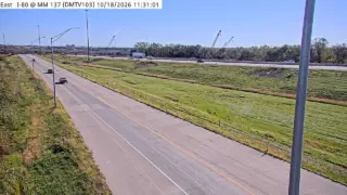 I-80 at Westbound Exit to I-35 Northbound – East Mix – Mile Marker 137.8 – Ankeny