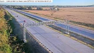 I-380 at Swan Lake – Mile Marker 5.6 – Near North Liberty