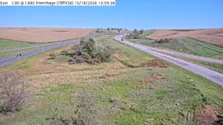 I-80 at I-880 Interchange – Mile Marker 27.3 – Near Minden