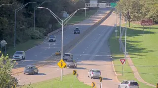 US 20 at Locust Street – West Zoom – Mile Marker 299.8 – Dubuque
