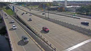 I-74 at South End of Westbound Bridge – Mile Marker 5.4 – Near Bettendorf