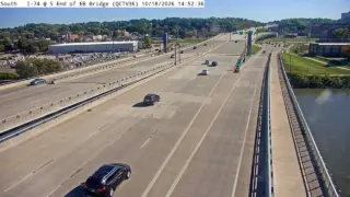 I-74 at South End of Eastbound Bridge – Mile Marker 5.4 – Near Bettendorf