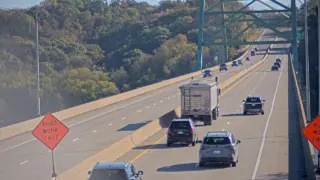 US 61 at Mississippi River Bridge – Mile Marker 192.4 – Dubuque – East View