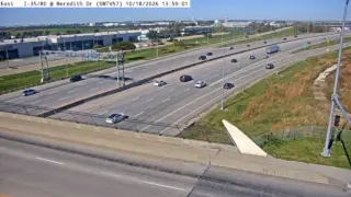 I-35/I-80 at Meredith Drive – Mile Marker 126.8 – Urbandale