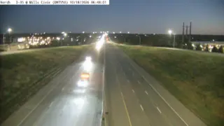 I-35 at Mills Civic Parkway – Mile Marker 70.4 – West Des Moines