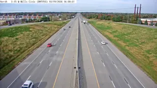 I-35 at Mills Civic Parkway – Mile Marker 70.4 – West Des Moines