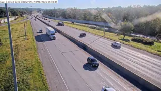 I-235 at 22nd Street – Mile Marker 2.6 – West Des Moines