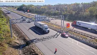I-80 at 60th Street – Mile Marker 122.2 – West Des Moines