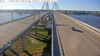 I-74 at North End of Eastbound Bridge – Mile Marker 5.2 – Bettendorf