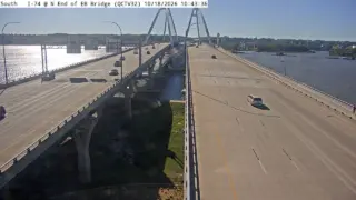 I-74 at North End of Eastbound Bridge – Mile Marker 5.2 – Bettendorf