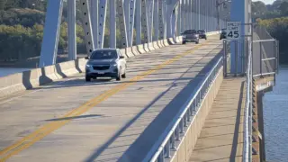 US 20 at West Mississippi River Bridge – Mile Marker 300.1 – Dubuque – East View