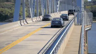 US 20 at West Mississippi River Bridge – Mile Marker 300.1 – Dubuque – East View