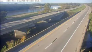 I-380 at River Road – Mile Marker 69.7 – Evansdale