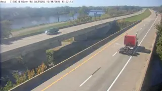 I-380 at River Road – Mile Marker 69.7 – Evansdale