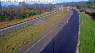 I-380 at Mile Marker 31.5 – Near Hiawatha – North View