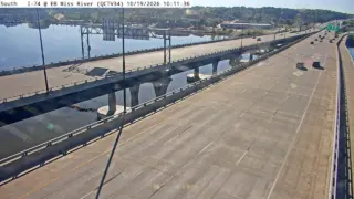 I-74 at Eastbound Mississippi River – Mile Marker 5.4 – Near Bettendorf