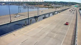 I-74 at Eastbound Mississippi River – Mile Marker 5.4 – Near Bettendorf