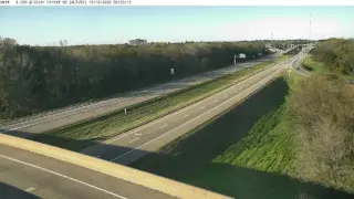 I-380 at River Forest Road – Mile Marker 70.7 – Evansdale