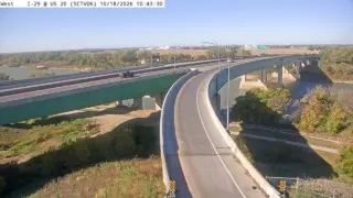 I-29 at Southbound exit to I-129/US 20/75 – Mile Marker 144.6 – Sioux City