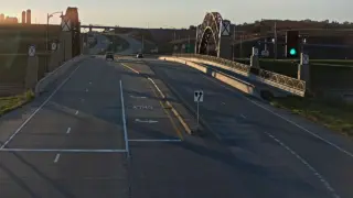 US 20 at Southwest Arterial Bridge – Mile Marker 294.3 – Dubuque – East View