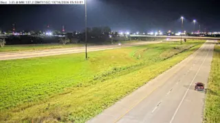 I-35/I-80 at Eastbound Exit to I-35 Northbound – East Mix – Mile Marker 137.2 – Ankeny