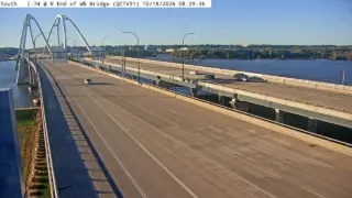 I-74 at North End of Westbound Bridge – Mile Marker 5.1 – Bettendorf