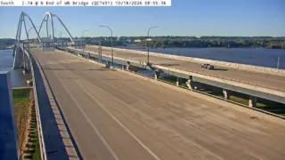 I-74 at North End of Westbound Bridge – Mile Marker 5.1 – Bettendorf