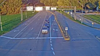 US 20 at Locust Street – Mile Marker 299.8 – Dubuque – West View