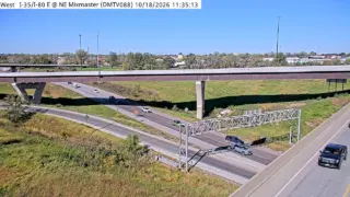 I-35 at Southbound Exit to I-80 Westbound – East Mix – Mile Marker 86.8 – Near Ankeny