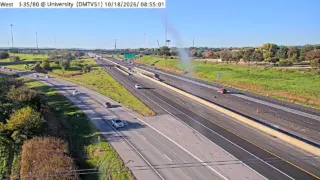 I-35/I-80 at University Avenue – Mile Marker 123.8 – West Des Moines