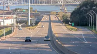 US 61 at Grandview Truss – Mile Marker 189.2 – Dubuque – South View