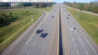 I-235 at Valley West Drive – Mile Marker 1.8 – West Des Moines
